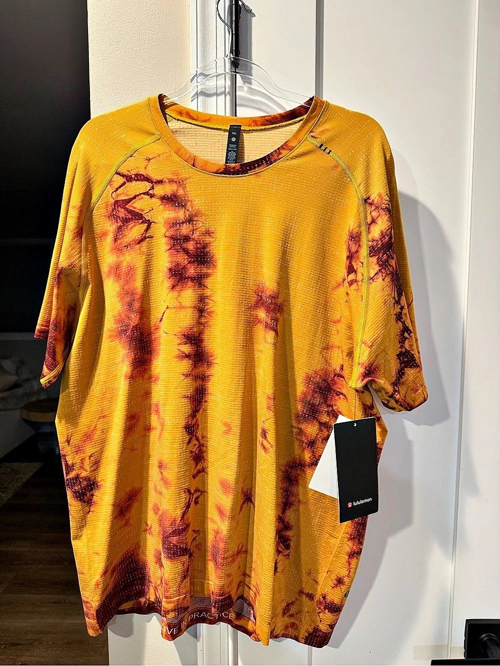 RARE lululemon - OF A KIND - To Dye For - Metal Vent Tech Abstract Athletic Tee